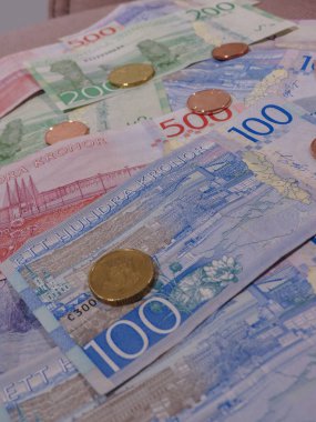 İsveç Kronu banknot ve madeni paralar (Sek), İsveç para birimi