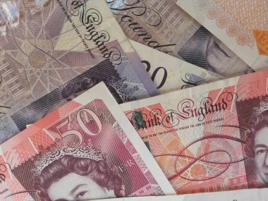 Londra, İngiltere - Temmuz 2015 yaklaşık: İngiliz Sterlini Sterlini notlar