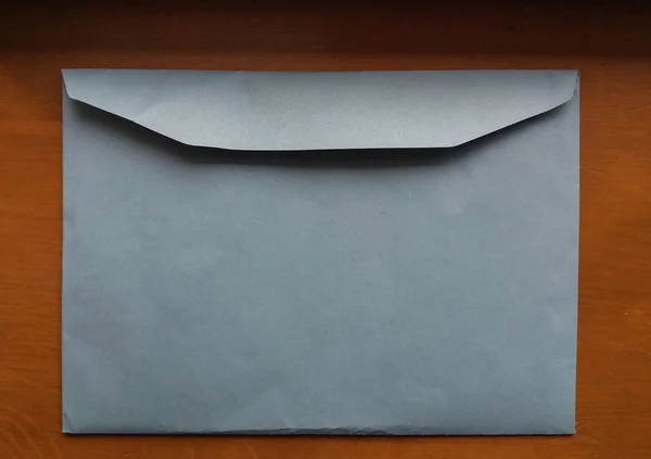 Envelope Carta Azul Claro Aberto Para Correspondência — Fotografia de Stock