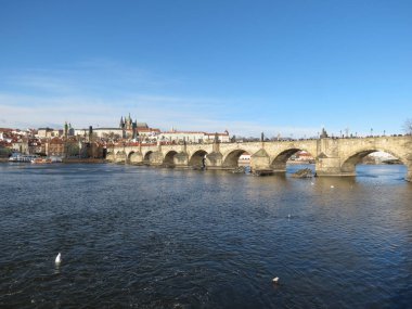 Prag - turist Kalesi ve Charles Köprüsü