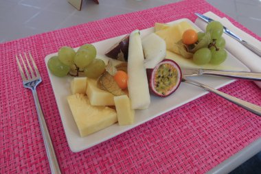 karışık meyve salatası