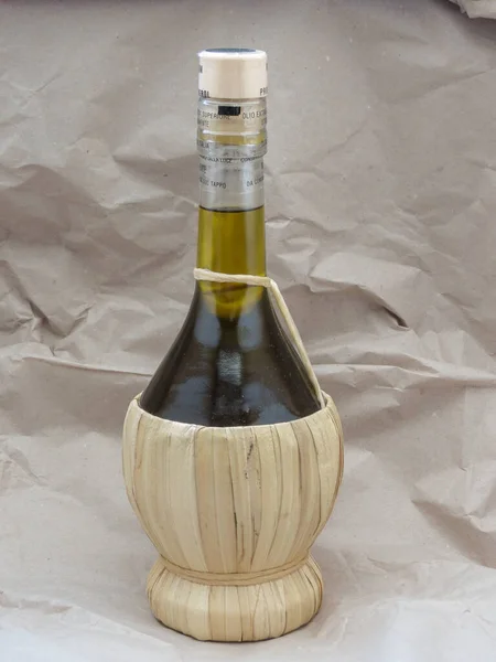 Olivový olej baňka — Stock fotografie