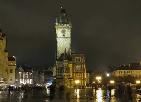 布拉格市政厅夜间 — 图库照片