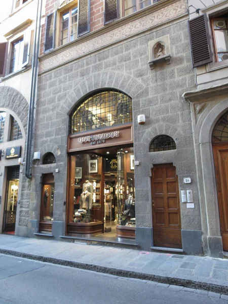 ガタージュ（英語版）1878年) -フィレンツェのブランド店 — ストック写真