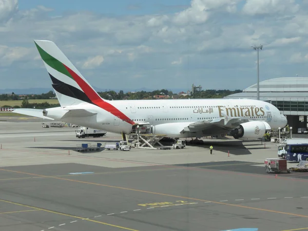 Airbus A380 des compagnies aériennes Emirates — Photo