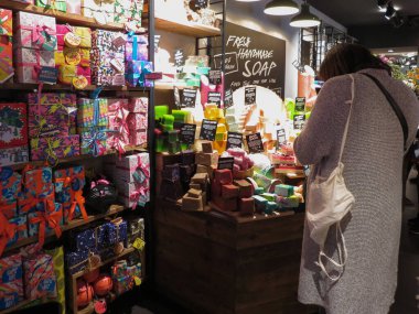 Madrid 'de yeni yapılmış sabun dükkanı.