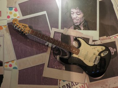 Londra, Uk - Kasım 2019: Fender Squire Statocaster