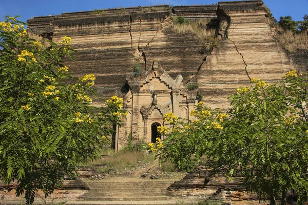 Pa Hto Daw Gyi Pagoda, Mingun,Myanmar(Burma) — Stock Photo, Image