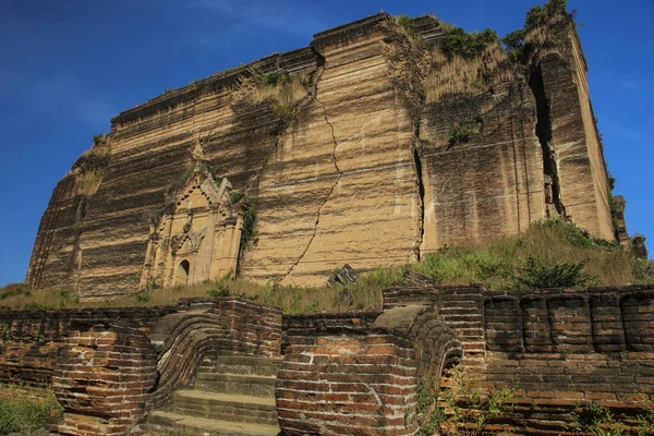 Pa Hto Daw Gyi Pagoda, Mingun,Myanmar(Burma) — Stock Photo, Image