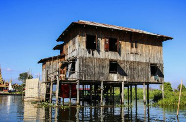 Inle Gölü, Myanmar (Burma Stilts geleneksel hous)