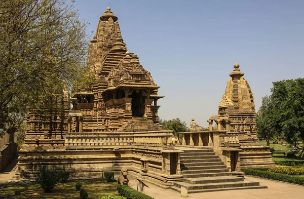 Templo de Lakshmana, templos ocidentais de Khajuraho, Índia — Fotografia de Stock