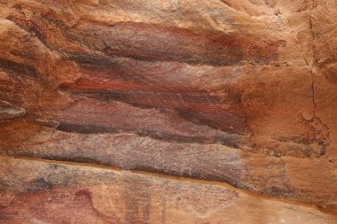 Soyut renkli desenler kumtaşı gorge Siq, Rose City, Petra,