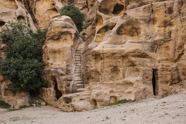 Little Petra en Siq al-Barid, Wadi Musa, Jordania. La arquitectura. — Foto de Stock