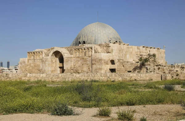 Pałacu Umajjadów w Jabal al-Qal'a, starej rzymskiej cytadeli w A — Zdjęcie stockowe