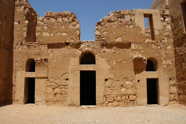 Kasr Charrána, pouštní hrad ve východním Jordánsku — Stock fotografie
