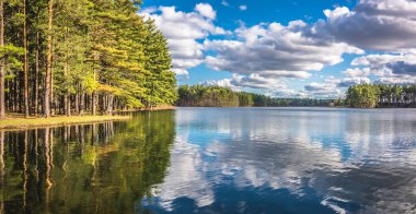 güzel göl yansımalar 