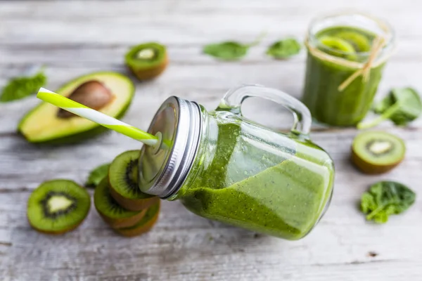 Ein Leckerer Und Gesunder Grüner Smoothie Becherglas — Stockfoto