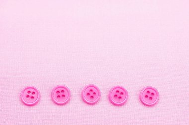 Koyu yeşil arkaplanda farklı şekiller