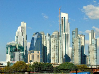 Bueno Aires, Arjantin, 12 Mayıs 2018 - Puerto Madero mahallesi silueti