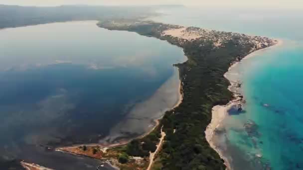 Foto Aérea Butybull Island Vuelo Sobre Mar Abierto — Vídeo de stock