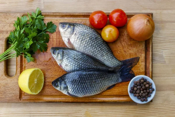 Natürmort taze balık