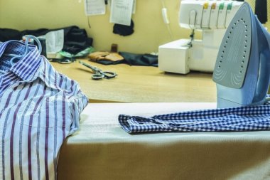 Ütü Masası dikiş Studio. Ben için demir ve şeyler var