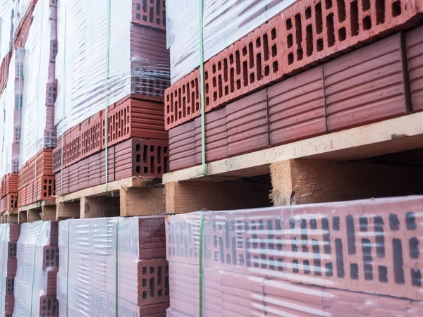 kırmızı tuğla palet