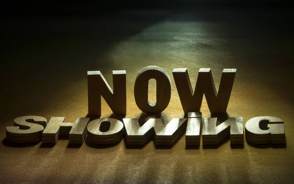 Şimdi işaret gösteren