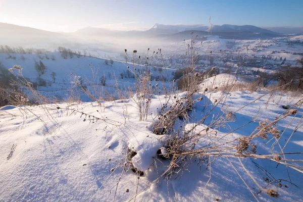 Зимові гори пагорби — стокове фото