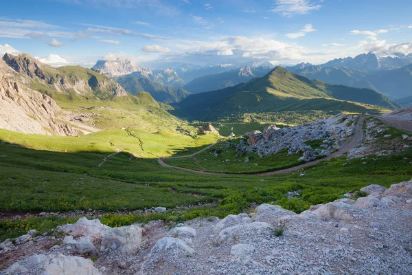 Letní horské alpské louce panorama — Stock fotografie