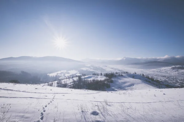 Winter mountain hills — Stock Photo, Image