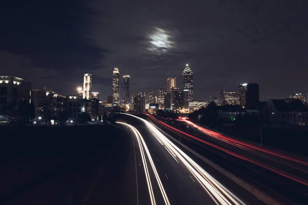 Στον ορίζοντα της πόλης νύχτα Ατλάντα — Φωτογραφία Αρχείου