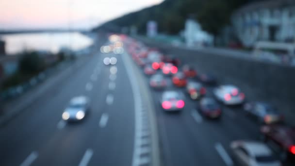 Lampki nocne autostrady ruch w mieście — Wideo stockowe