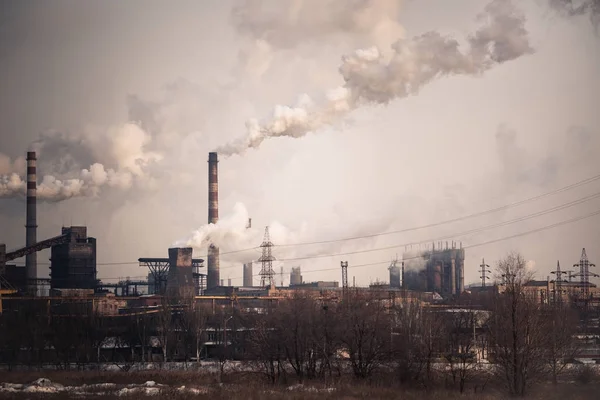 Concetto di inquinamento atmosferico nell'industria pesante — Foto Stock