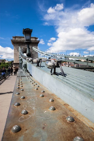 Puente de cadena vista panorámica de verano — Foto de Stock