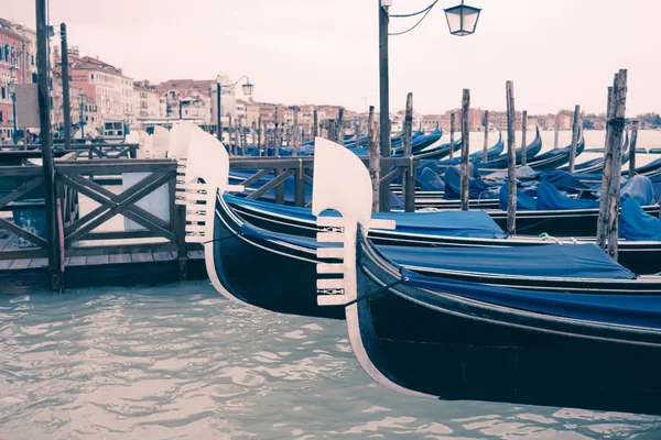 Venice gondola on the wave — Stock Photo, Image