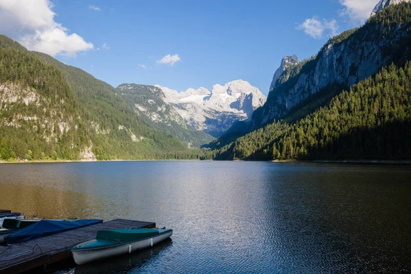 Mooie zomerse Alpine lake Altausseer weergave in Oostenrijk — Stockfoto