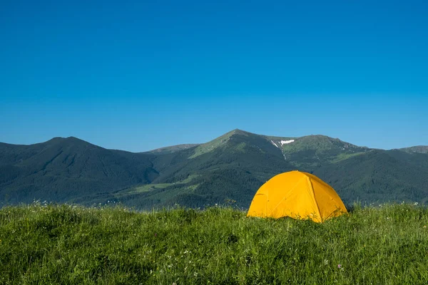 Tourist Camping Tent Mountains Carpathian Ukraine Europe Beauty World — Stock Photo, Image