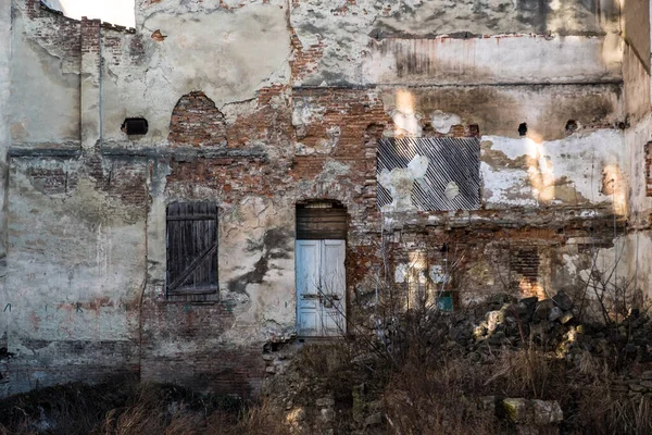 Vecchio Abondato Muro Una Casa Rovina — Foto Stock