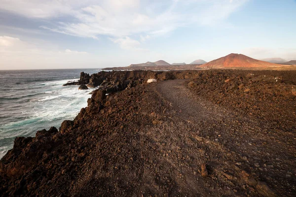 Los Hervideros Costa Lanzarote Con Olas Volcán —  Fotos de Stock