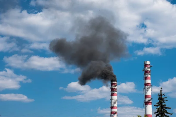 Fumaça Industrial Chaminé Céu Azul Imagem De Stock