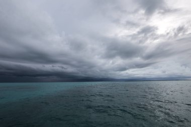 Fırtına geliyor..... .kibir 