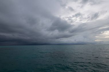 Fırtına geliyor..... .kibir 