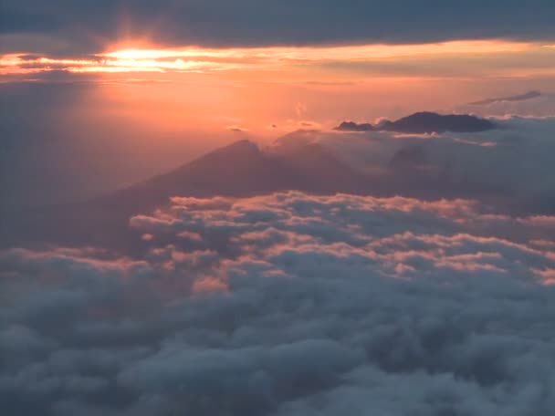 Хронология заката солнца в горах — стоковое видео