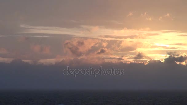 Zachód słońca na morzu — Wideo stockowe