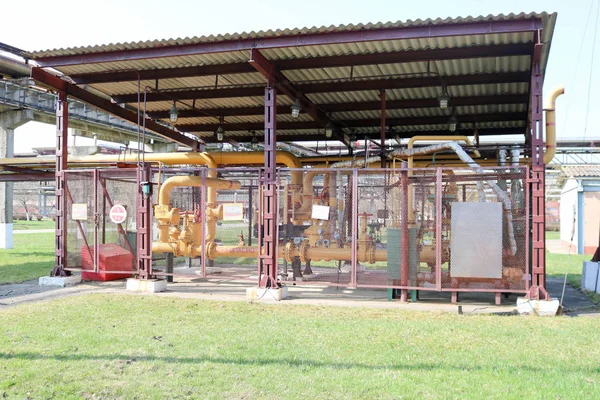 Santrifüj Pompalar Petrol Rafineri Petrokimya Kimyasal Tesis Metal Kafes Arkasında — Stok fotoğraf