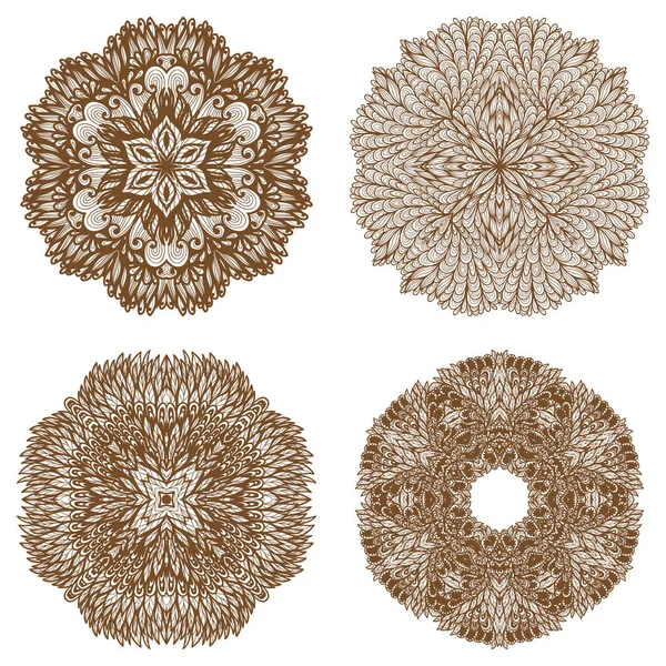 Conjunto de quatro mão desenhada etnia ornamentos mehandi circulares — Vetor de Stock
