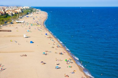 Plajlar, sahil Calella içinde. Catalonia. İspanya