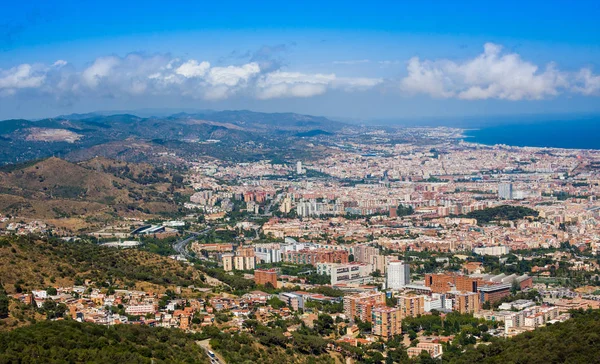 Панорамний вид на Барселону з Тібідабо, Іспанія — стокове фото