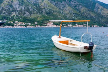  Kotor Bay (Boka Kotorska balıkçı teknesi)